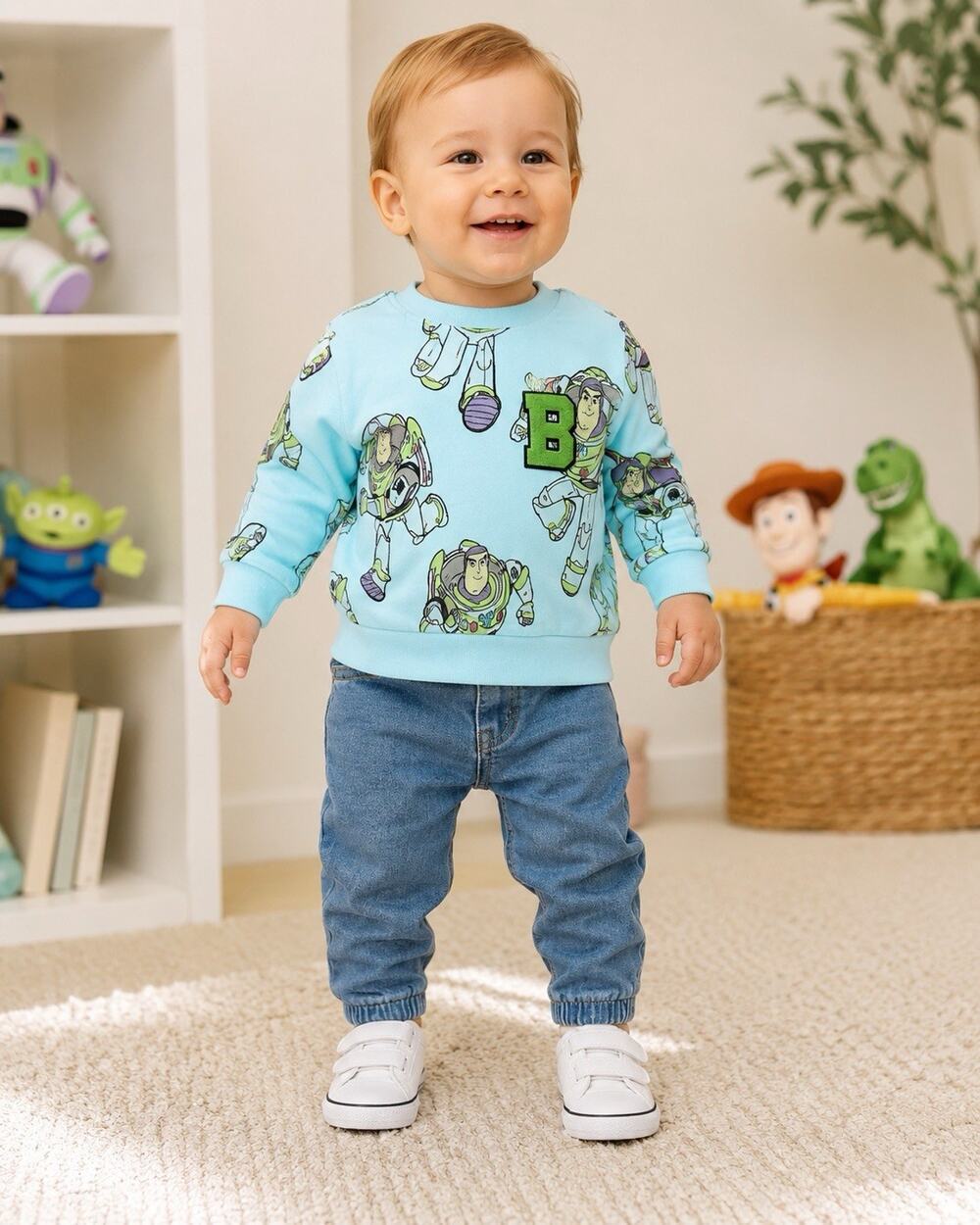 Disney Pixar Toy Story Size 2T Light Blue Buzz Lightyear Fleece Sweatshirt